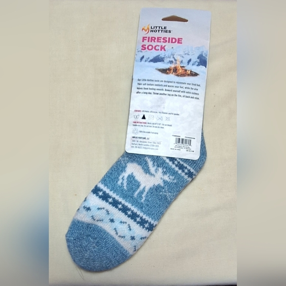 🧦NWT LITTLE HOTTIES Fireside socks. Size 5-10 women's - Picture 2 of 4